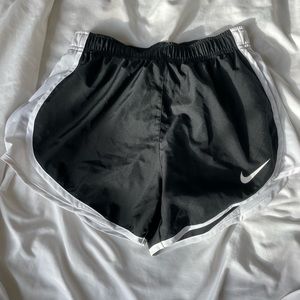 Never worn black nike shorts